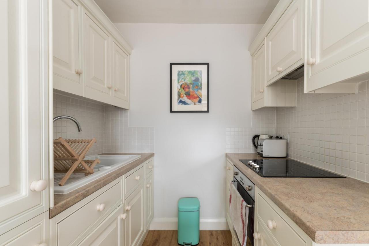 Charming Flat With Balcony In Pimlico Lejlighed London Eksteriør billede
